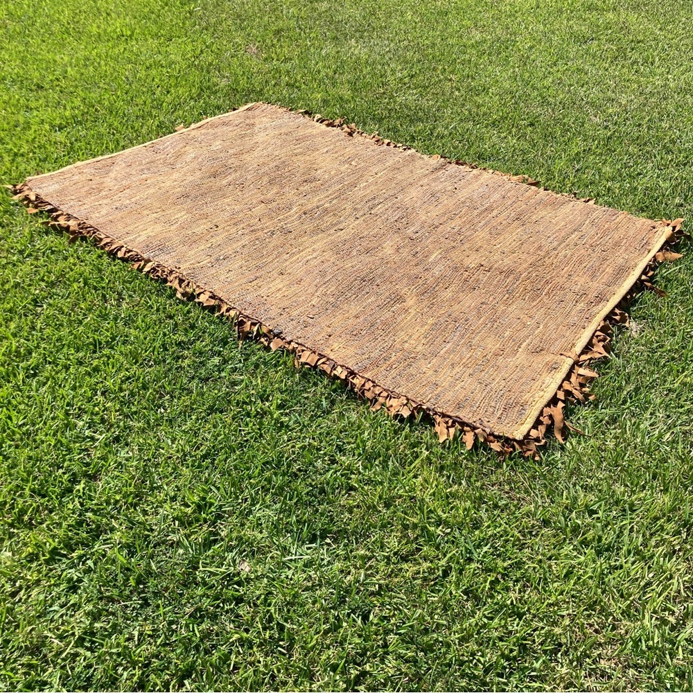 ‼️SOLD‼️ Shag Leather Rug - Picture 10 of 10